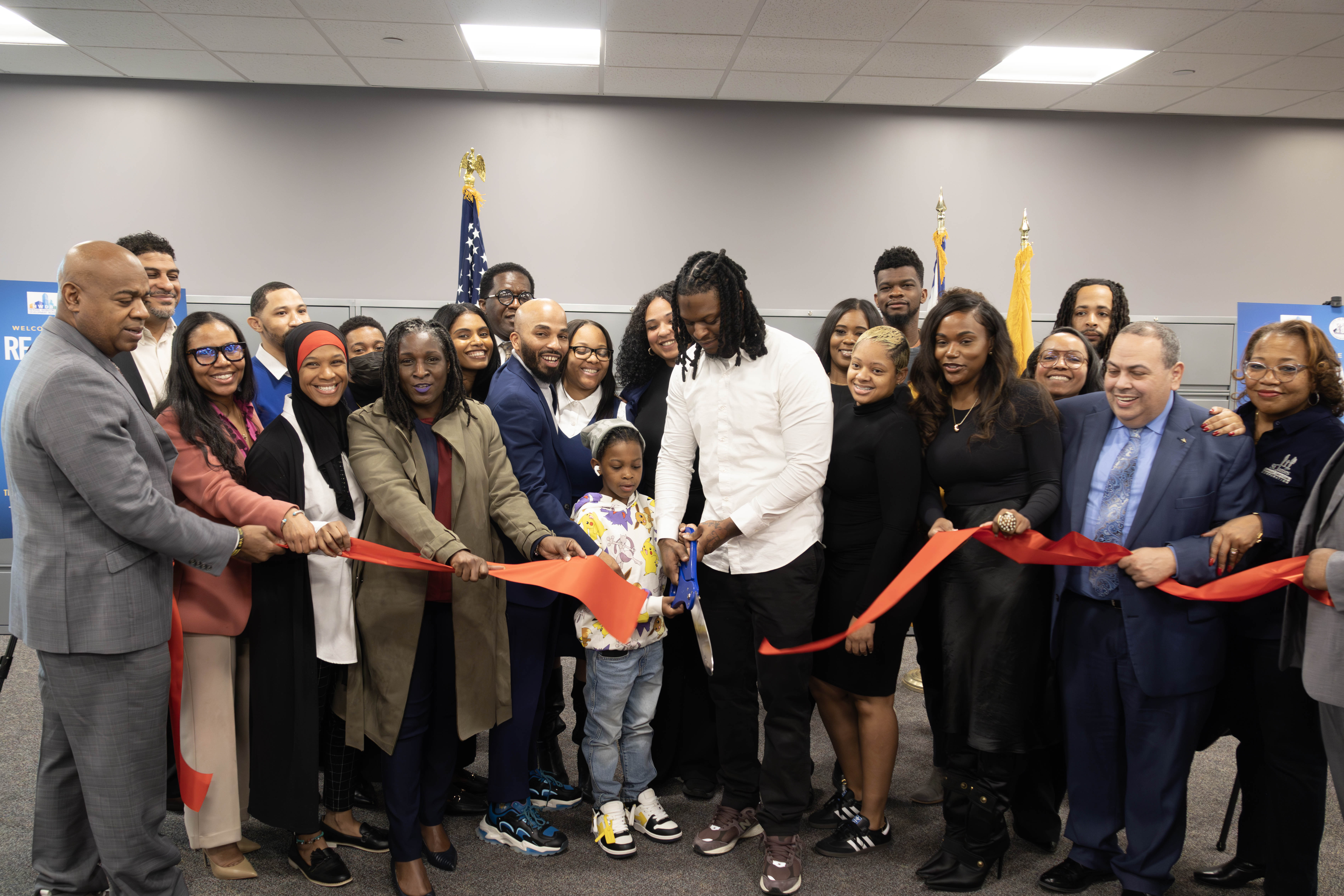 Newark Mayor Baraka Officially Opens Re-engagement Center